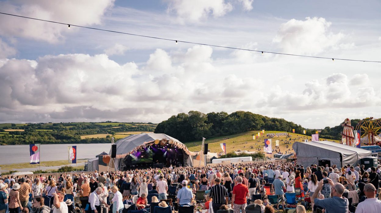 RockOyster2025_Day3_202507261846_GokWan,OysterStage_CaitlinMogridge-2